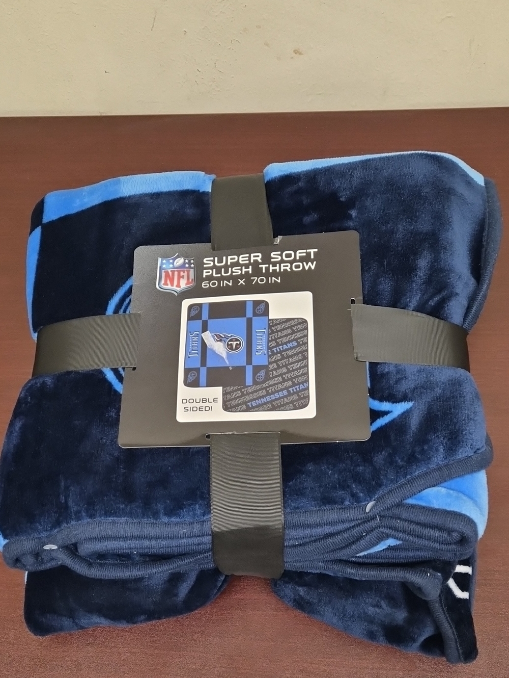 NFL Tennessee Titans Plush Throw - Navy & Light Blue
